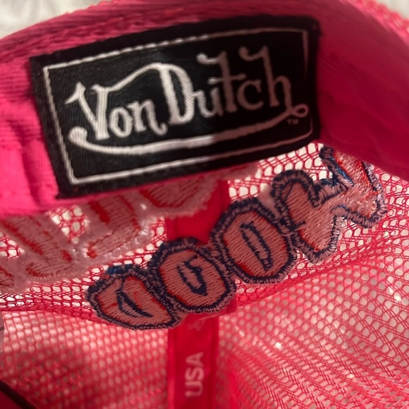 Von Dutch Hollywood Patch Pink VELVET Trucker Hat | Adjustable/Snapback |NEW/NWT - Picture 7 of 9